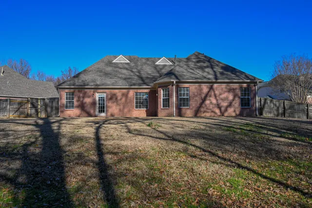 $289,900 | 548 Wesley Woods Drive, Memphis, TN 38018