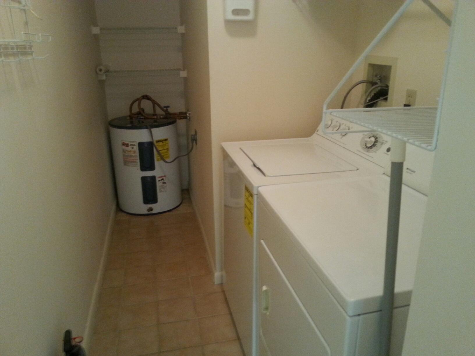 3249 Perimeter Drive Greenacres, FL 33467 - Photo 15 of 15 3249 laundry room