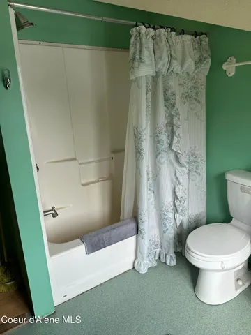 $400,000 | 104 Cat Road, Priest River, ID 83856