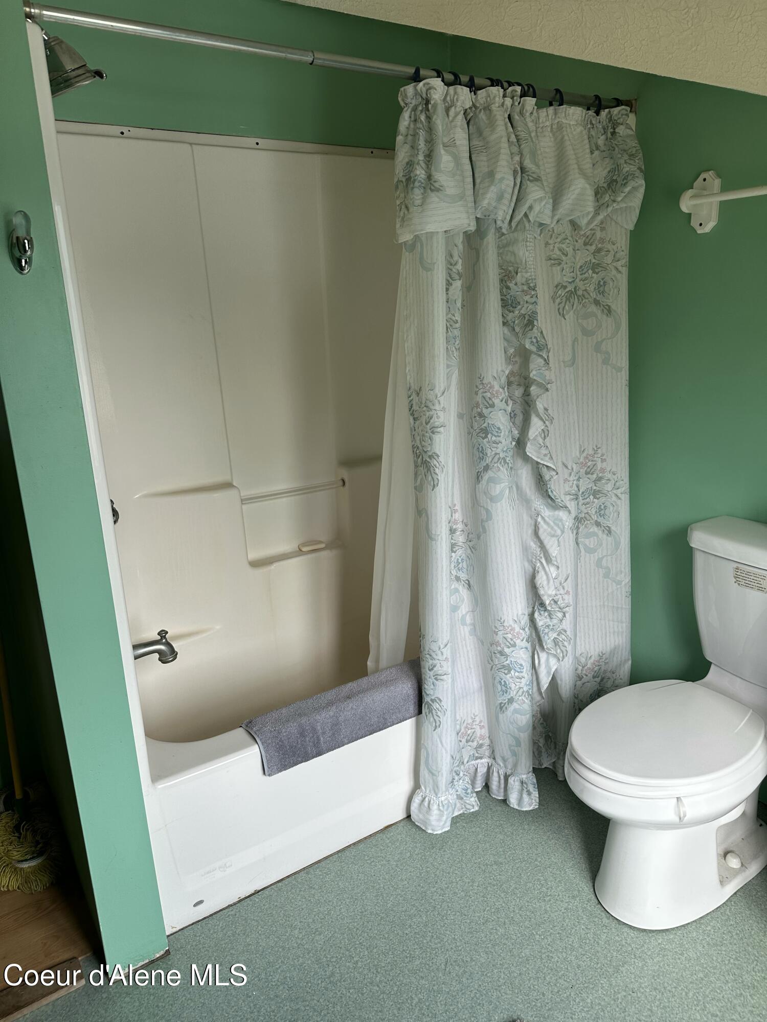 104 Cat Road Priest River, ID 83856 - Photo 20 of 28 IMG_7986