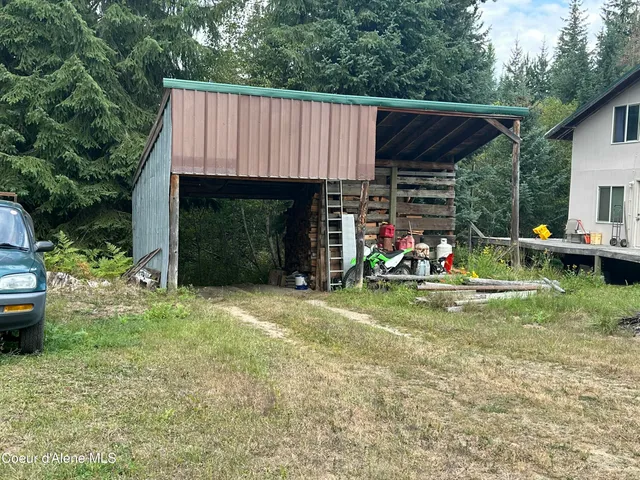 $400,000 | 104 Cat Road, Priest River, ID 83856