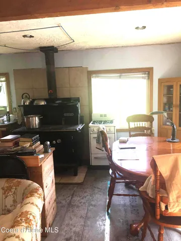 $400,000 | 104 Cat Road, Priest River, ID 83856