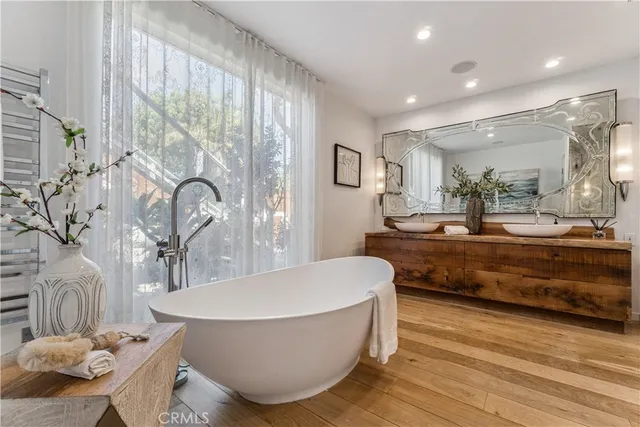 $19,999 | 1619 Tower Grove Drive, Beverly Hills, CA 90210