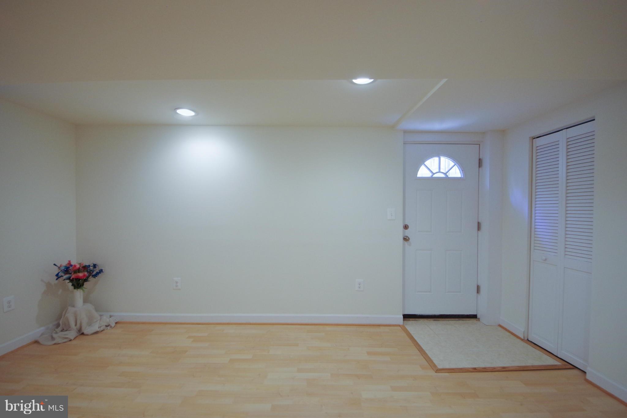 220 Lee Street Gaithersburg, MD 20877 - Photo 28 of 29 Bedroom