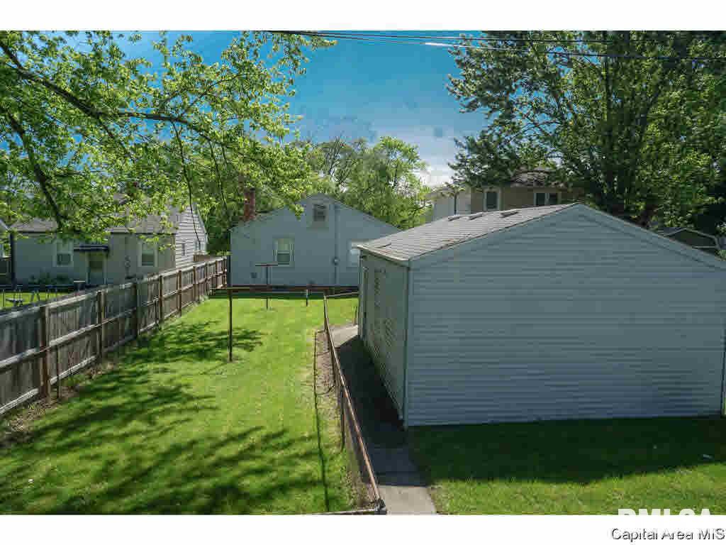 2445 Yale Boulevard Springfield, IL 62703 - Photo 28 of 28