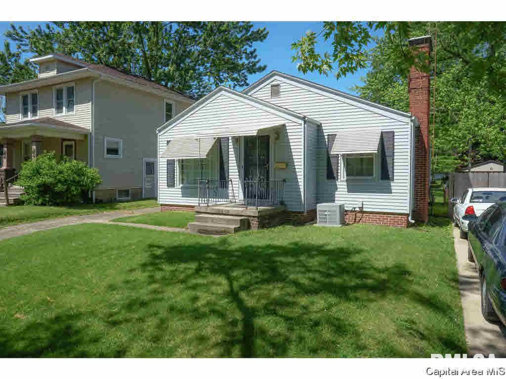 2445 Yale Boulevard Springfield, IL 62703 - Photo 4 of 28