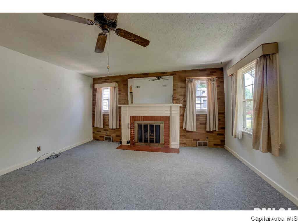 2445 Yale Boulevard Springfield, IL 62703 - Photo 6 of 28