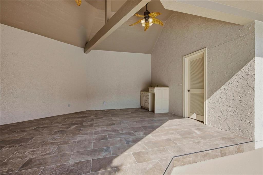 469 Northwest Riven Rock Place Lee's Summit, MO 64081 - Photo 10 of 86