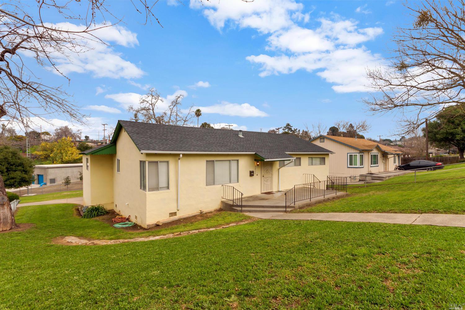 1424 Magazine Street Vallejo, CA 94591 - Photo 1 of 1 a front view of house with yard and green space