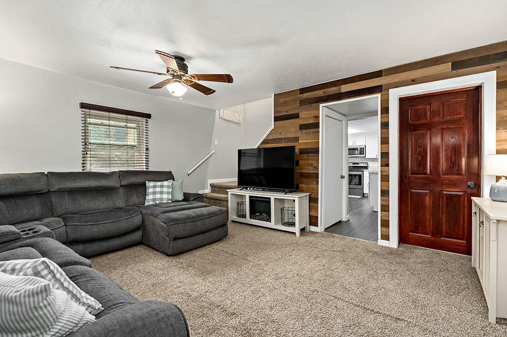 3060 Paintertown Road Irwin, PA 15642 - Photo 3 of 36 Gallery Image 3