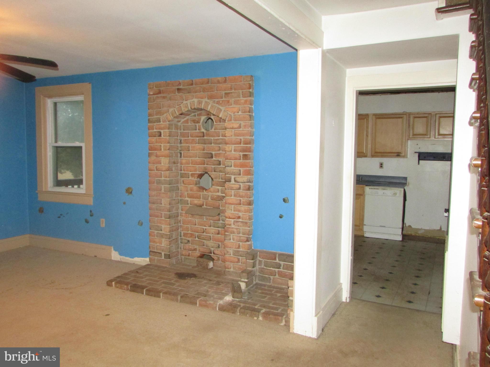 2548 Beckleysville Road Freeland, MD 21053 - Photo 8 of 30 Living Room