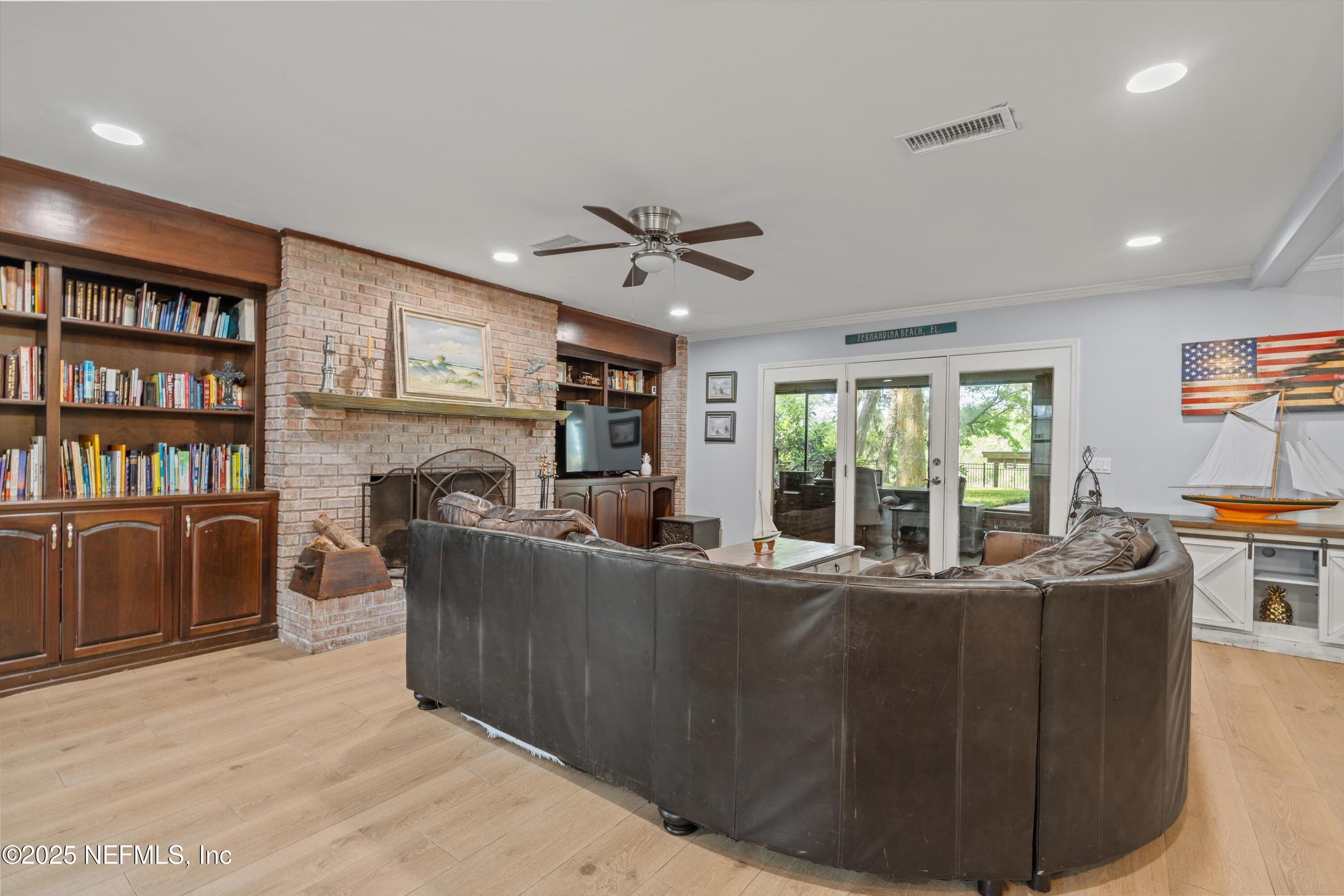 86183 Meadowfield Bluffs Road Yulee, FL 32097 - Photo 19 of 84 31-Living Room