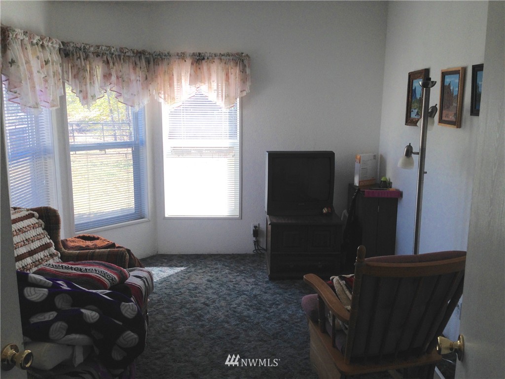 6450 Manastash Road Ellensburg, WA 98926 - Photo 17 of 25 Gallery Image 17