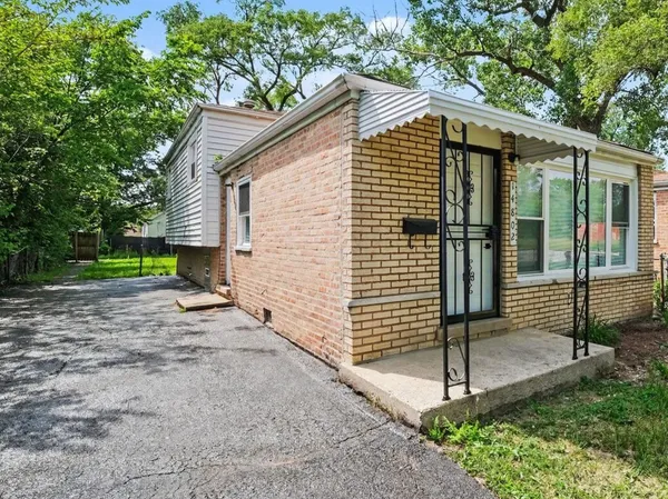$179,900 | 14802 Marshfield Avenue, Harvey, IL 60426