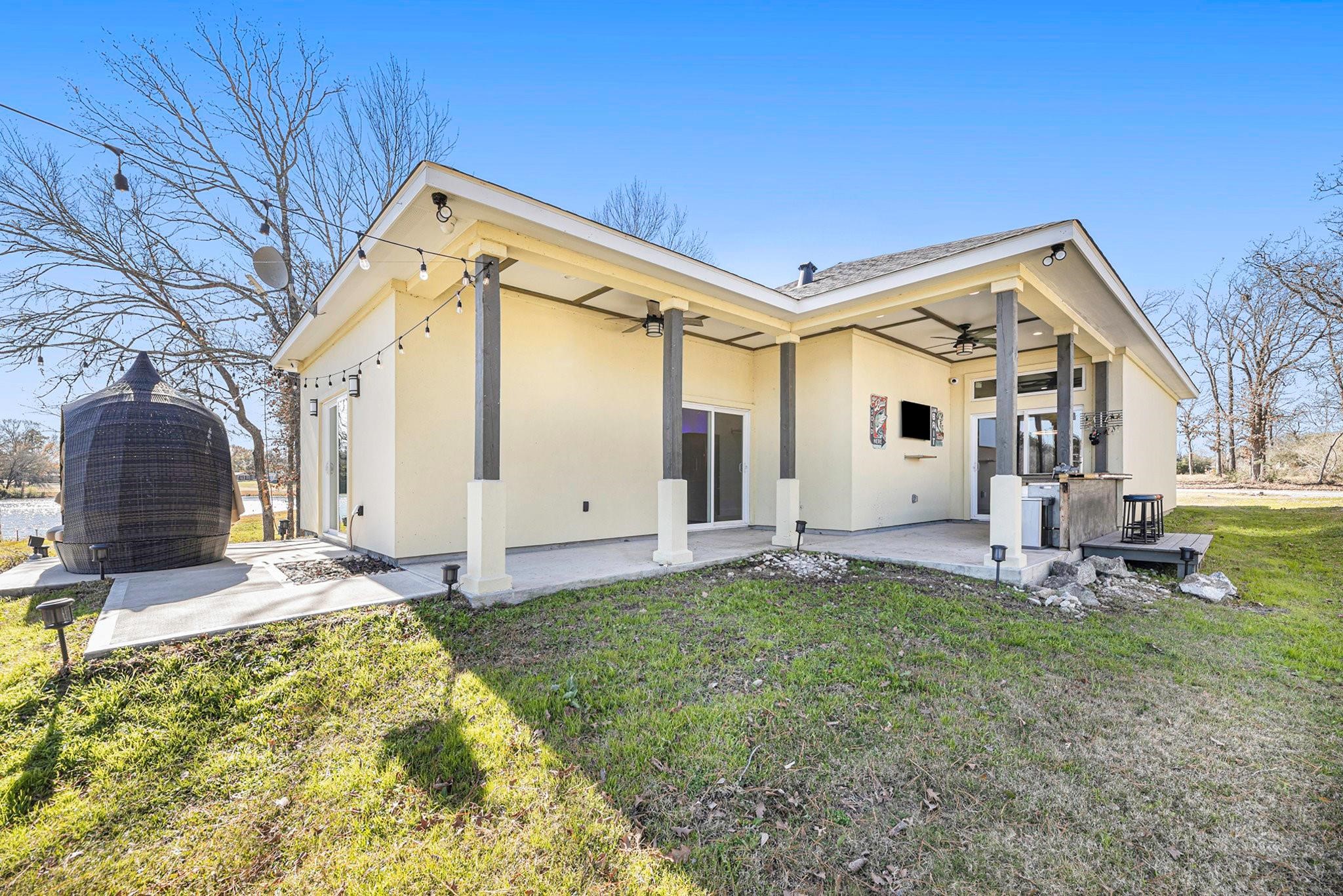 475 Pinnacle Trinity, TX 75862 - Photo 21 of 23 a front view of a house with a yard