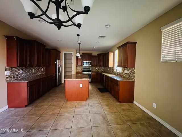 $2,695 | 1035 South Storment Lane, Gilbert, AZ 85296