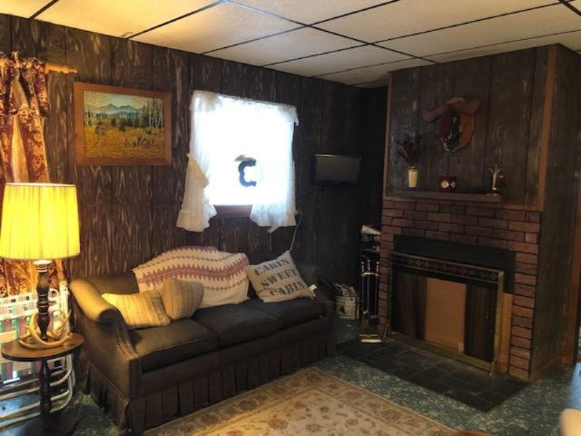 19053 Austin Avenue Reed City, MI 49677 - Photo 9 of 18 IMG_2301