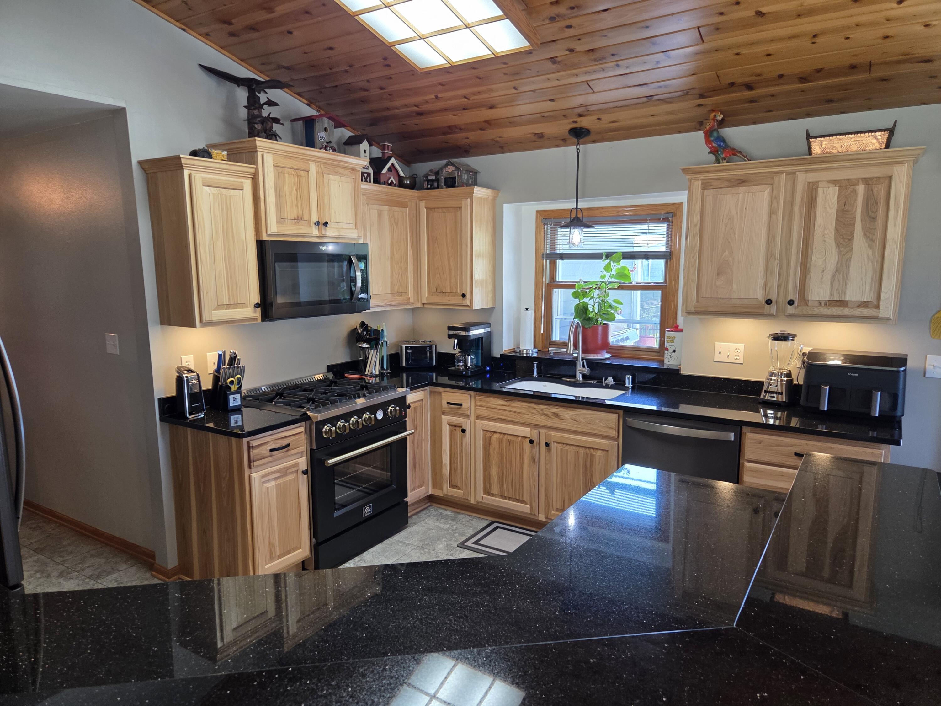 26423 South Wind Lake Road Norway, WI 53185 - Photo 15 of 59 1000020660