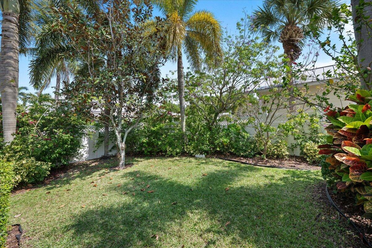 1041 Big Pine Way Jupiter, FL 33458 - Photo 31 of 44 Lush Private Fenced Yard