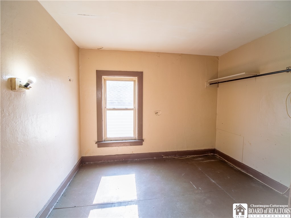 123 Maple Avenue Dunkirk, NY 14048 - Photo 13 of 17