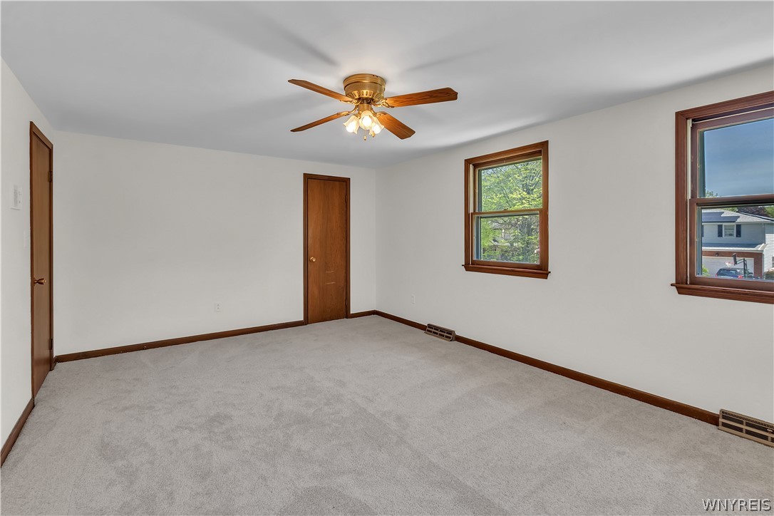 74 Heritage Road West Amherst, NY 14221 - Photo 23 of 42 Primary Bedroom