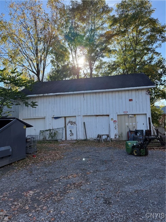 416 Main Street Oneida, NY 13421 - Photo 5 of 28 3 car garrage