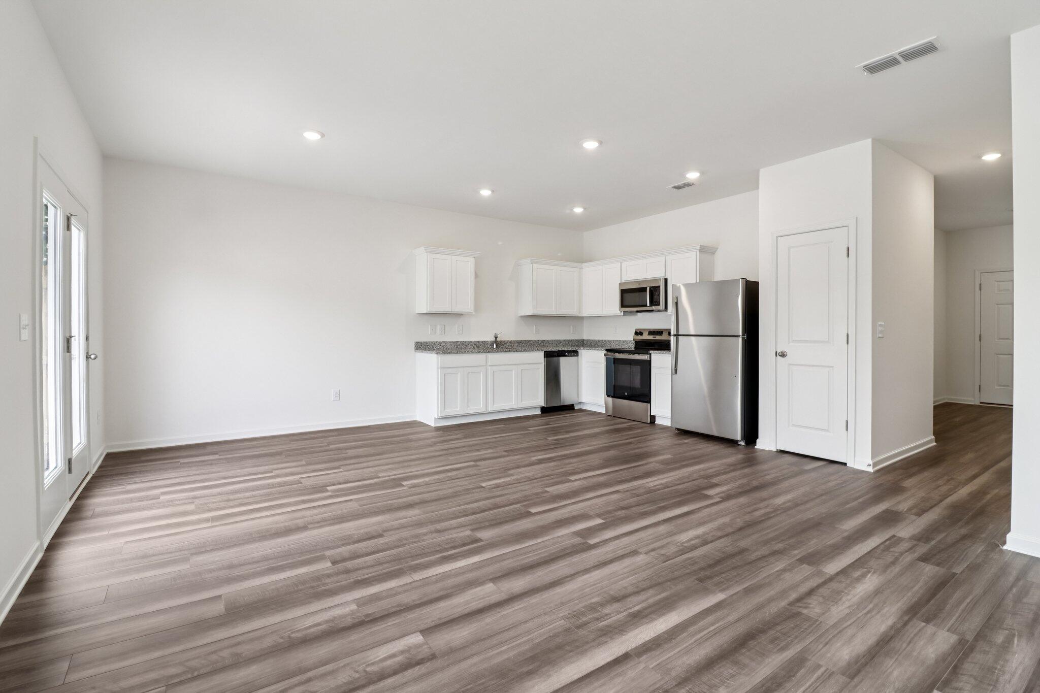 473 Colchester Court Moncks Corner, SC 29461 - Photo 6 of 30 SL_Cosmos_Family_Room_a (4)