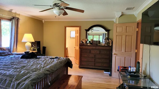 $695,000 | 3898 Country Club Road, Carbondale, IL 62901