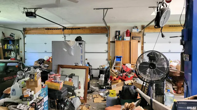 $695,000 | 3898 Country Club Road, Carbondale, IL 62901