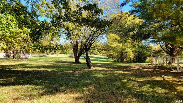 $695,000 | 3898 Country Club Road, Carbondale, IL 62901