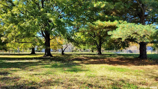 $695,000 | 3898 Country Club Road, Carbondale, IL 62901