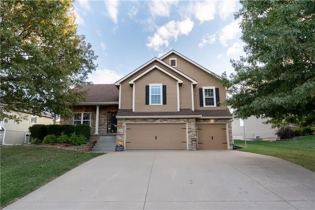 $439,000 | 4708 Corinth Drive, St. Joseph, MO 64506