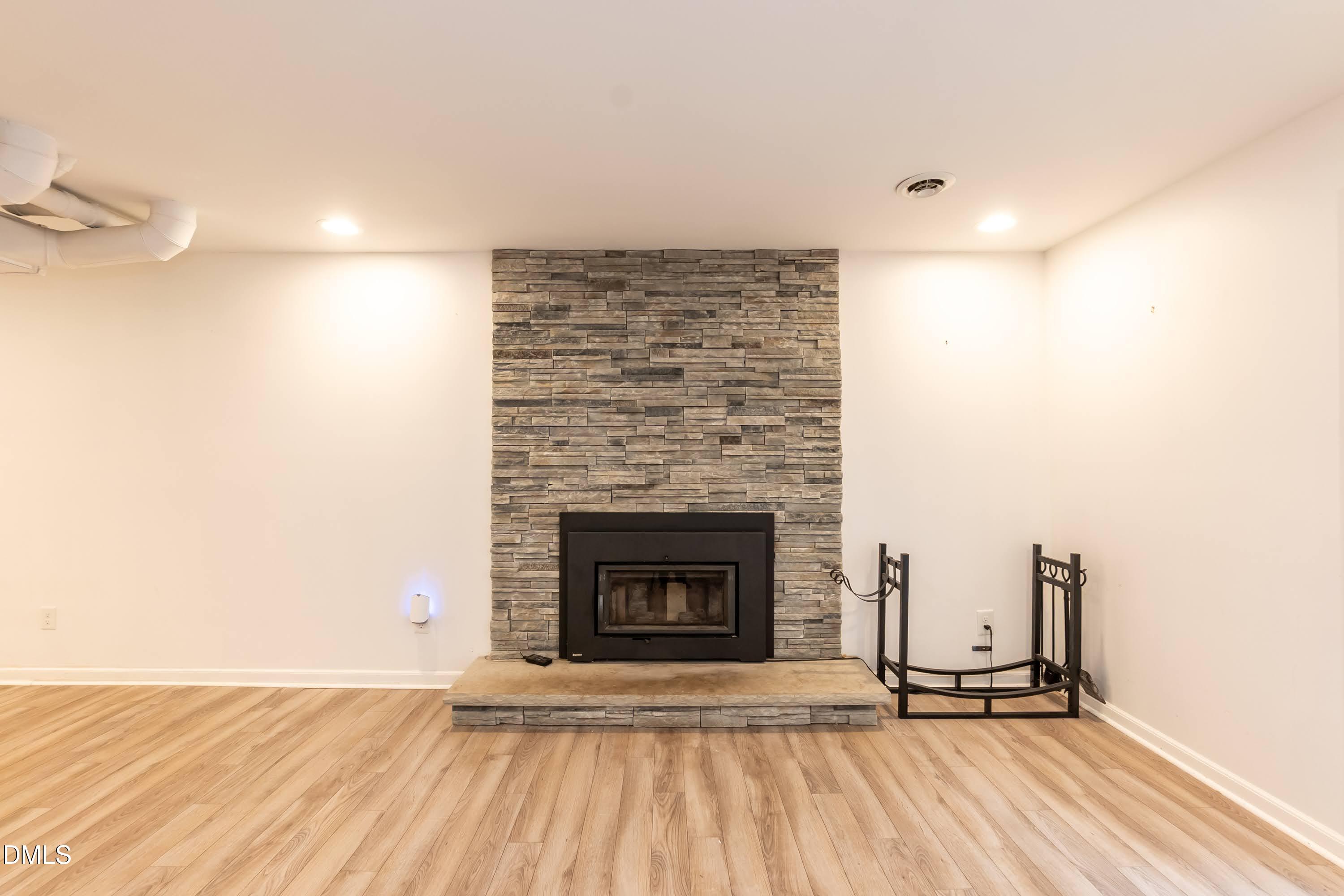 7728 Wakebrook Drive Raleigh, NC 27616 - Photo 29 of 62 Fireplace 01