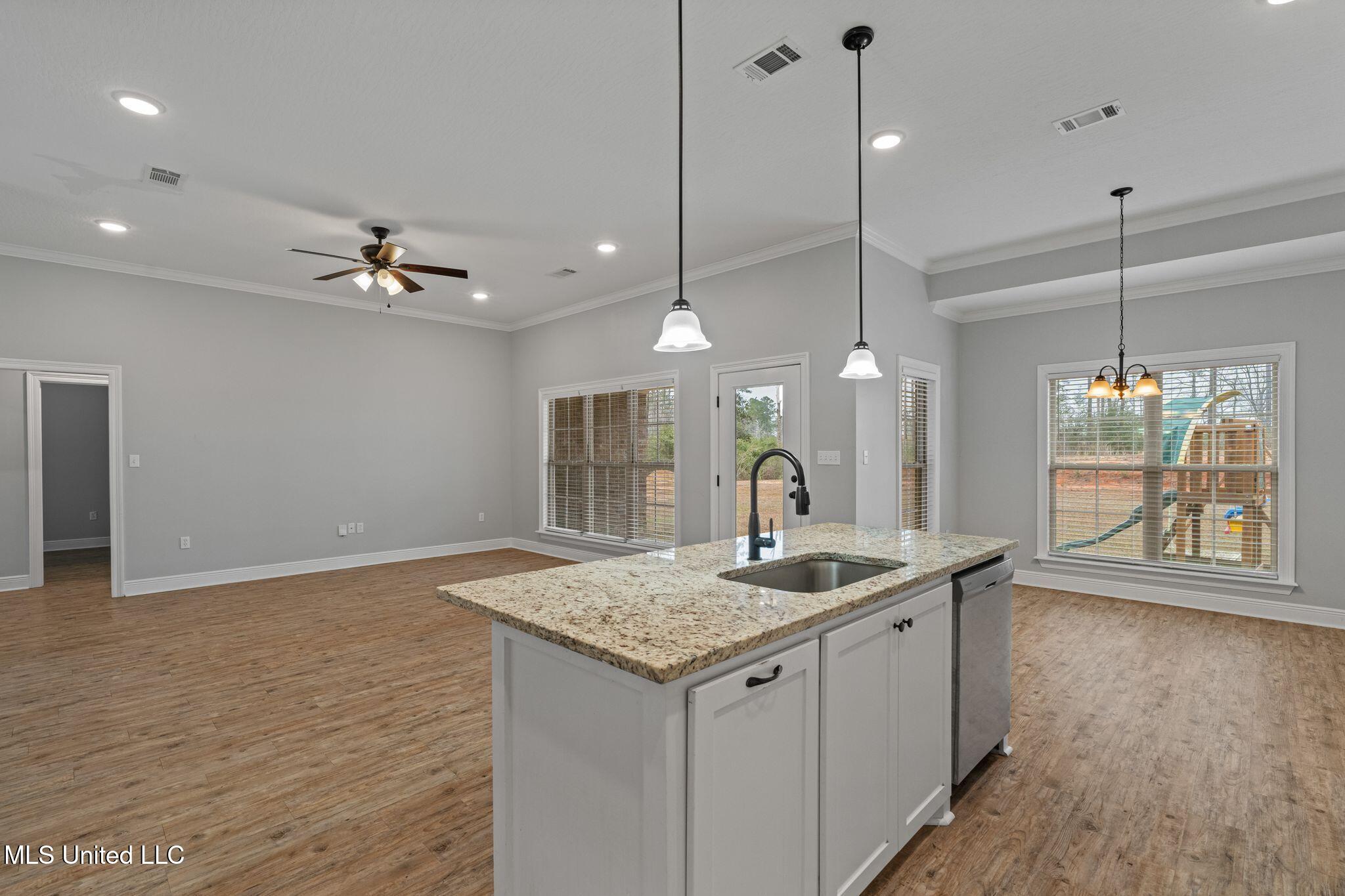 88 North Bryant Road Sumrall, MS 39482 - Photo 14 of 37 88_N_Bryant_Rd-14