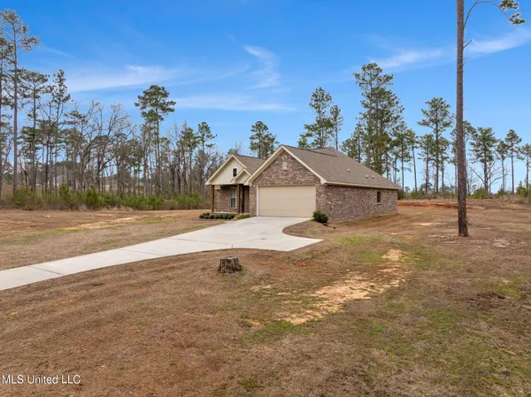 $289,500 | 88 North Bryant Road, Sumrall, MS 39482