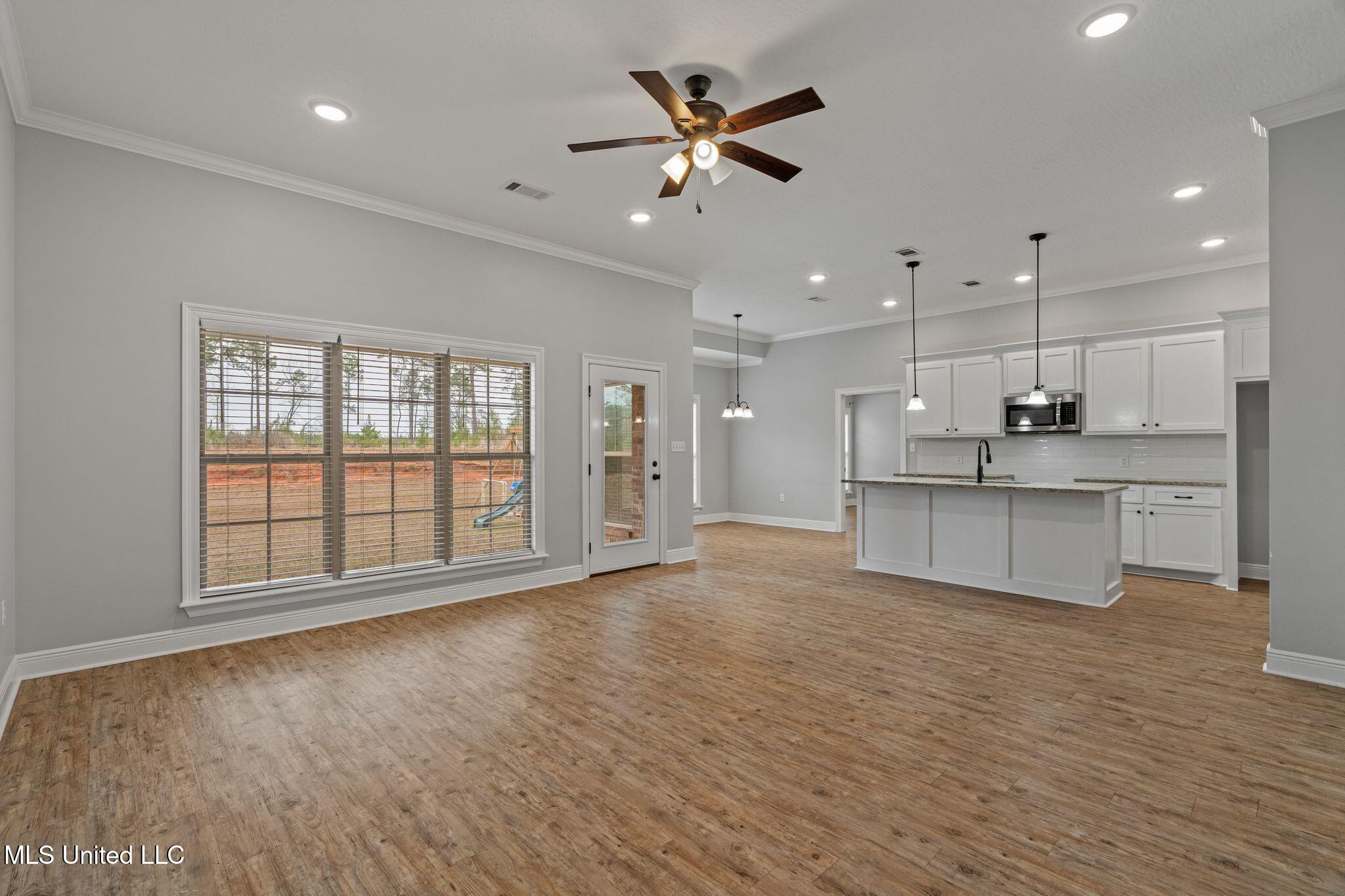 88 North Bryant Road Sumrall, MS 39482 - Photo 9 of 37 88_N_Bryant_Rd-9