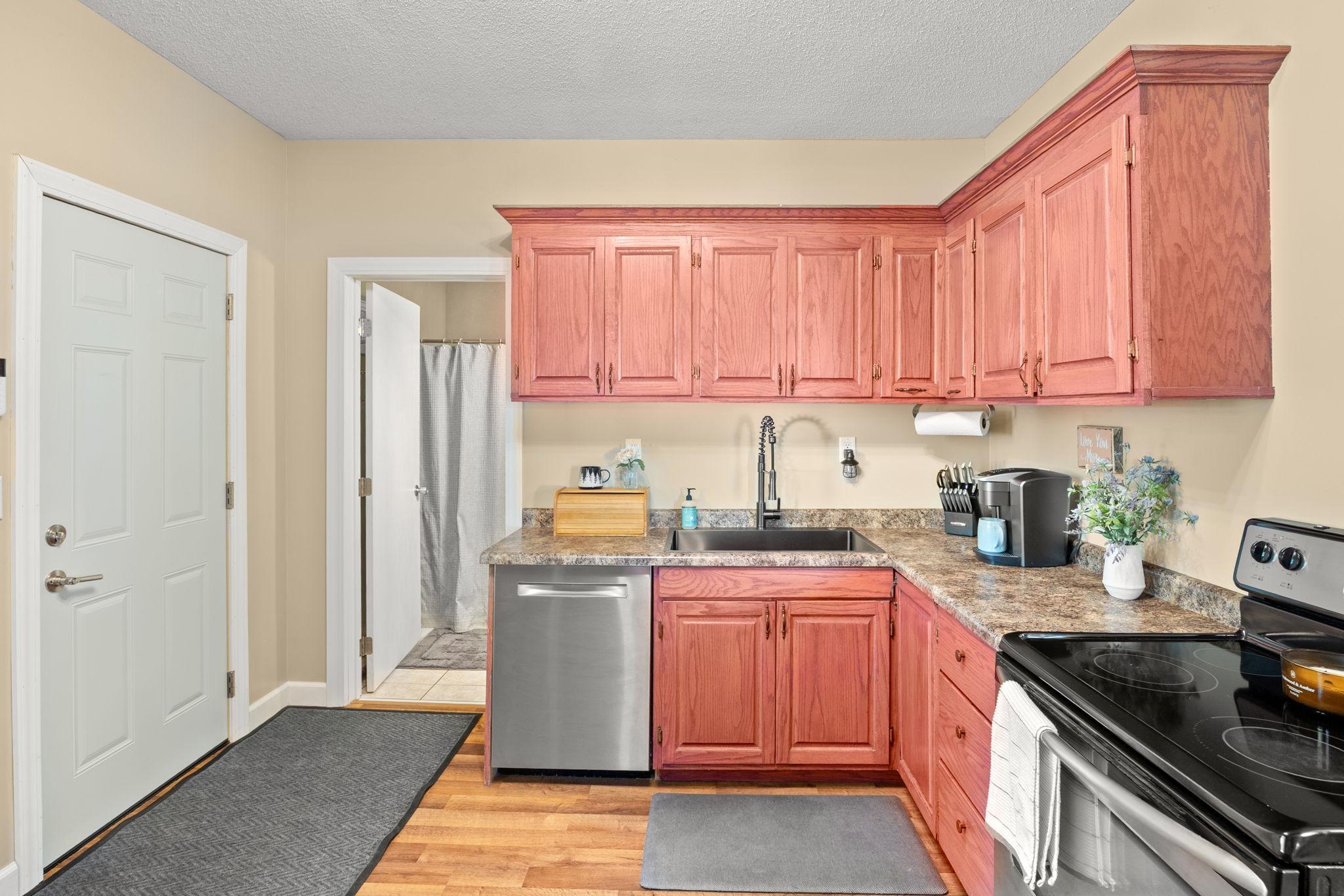 801 Carver Street North Winthrop, MN 55396 - Photo 12 of 27