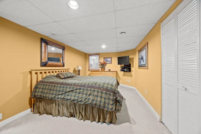 $239,900 | 801 Carver Street North, Winthrop, MN 55396