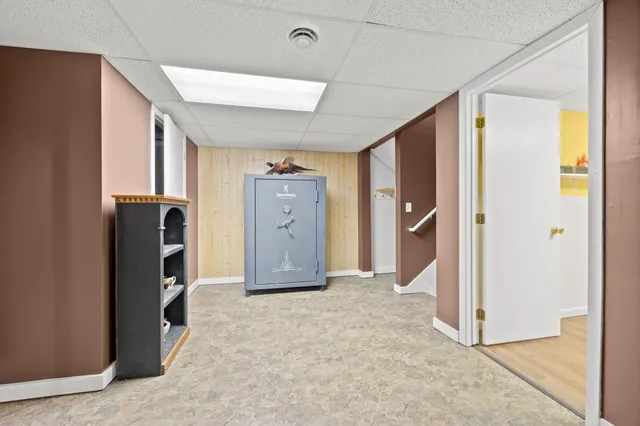 $239,900 | 801 Carver Street North, Winthrop, MN 55396