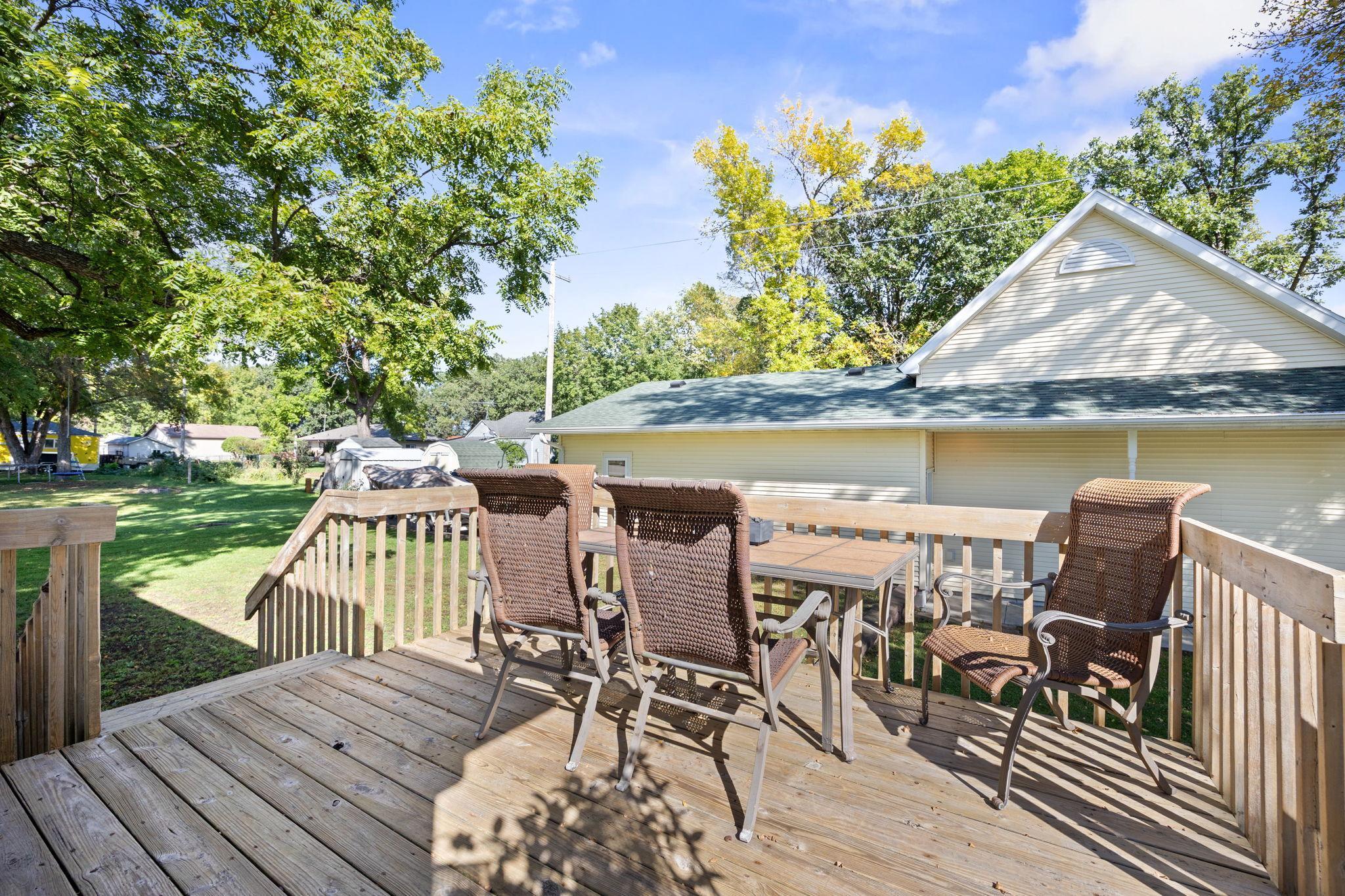 801 Carver Street North Winthrop, MN 55396 - Photo 23 of 27