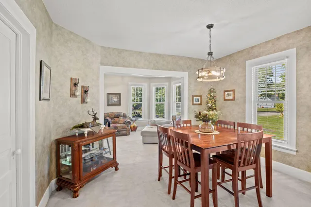 $239,900 | 801 Carver Street North, Winthrop, MN 55396