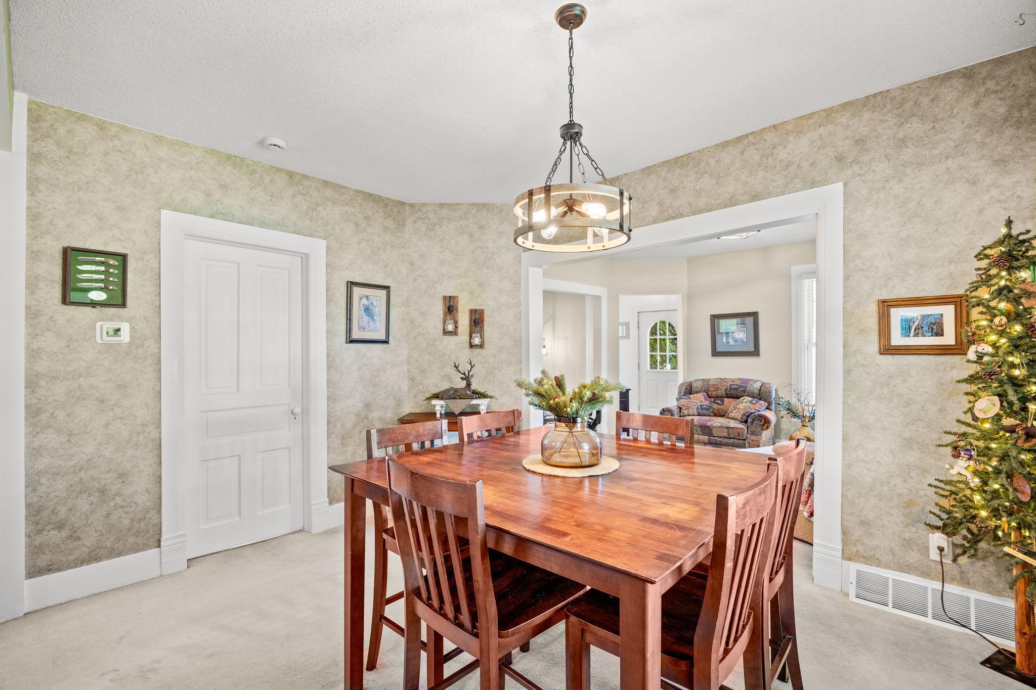 801 Carver Street North Winthrop, MN 55396 - Photo 9 of 27