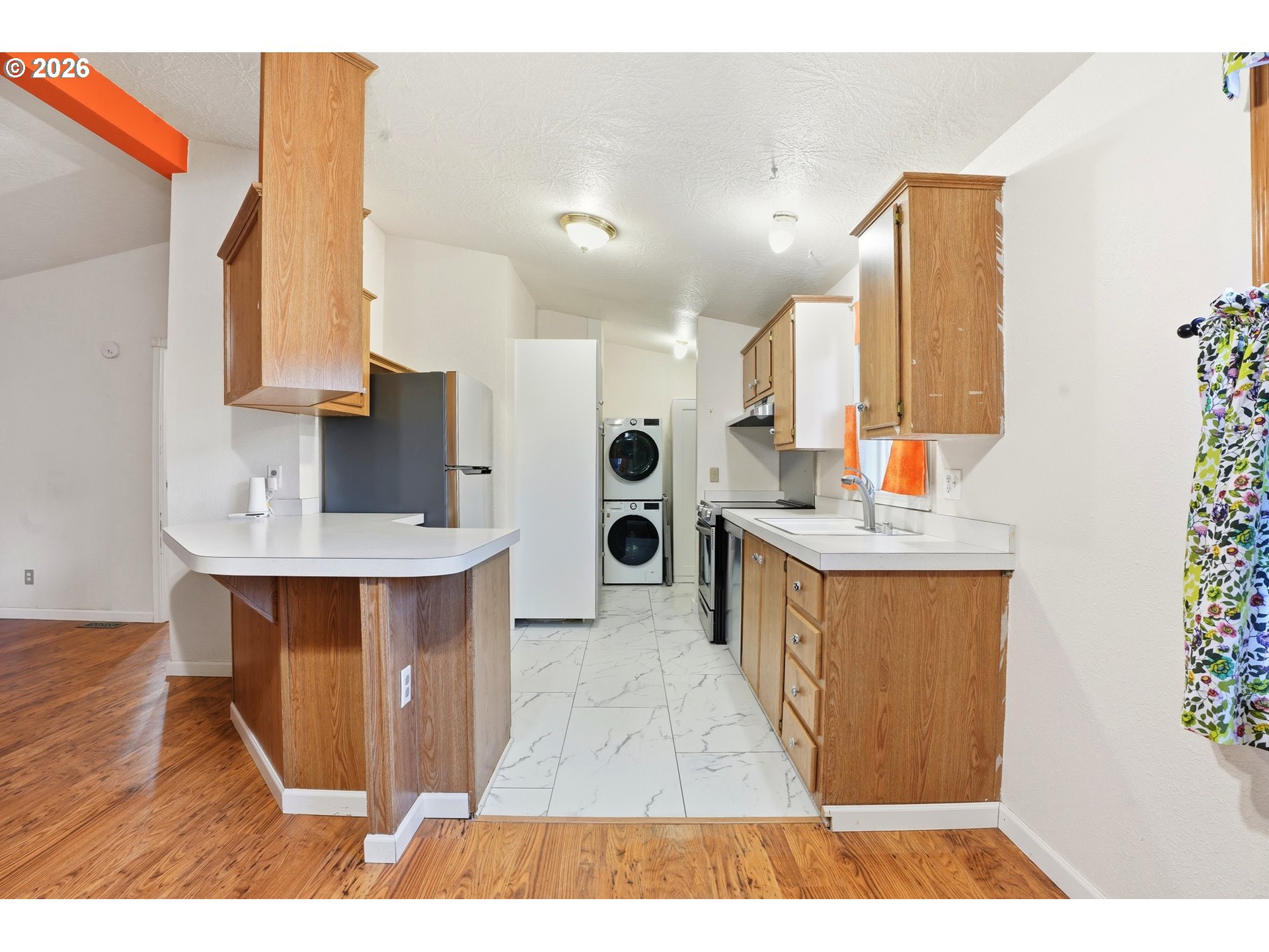 21400 Southeast Stark Street, Unit 2 Gresham, OR 97030 - Photo 11 of 32