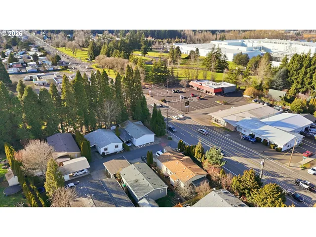 a picture of city view