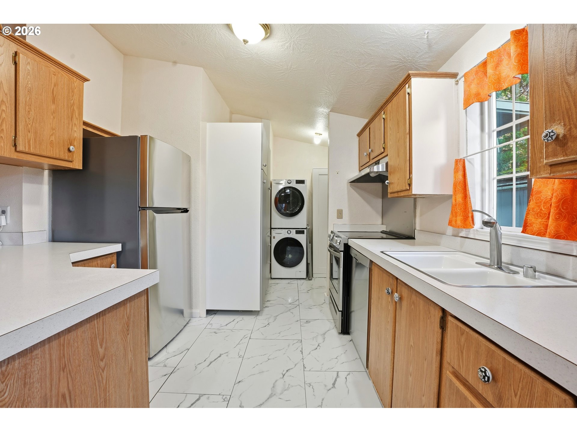 21400 Southeast Stark Street, Unit 2 Gresham, OR 97030 - Photo 10 of 32