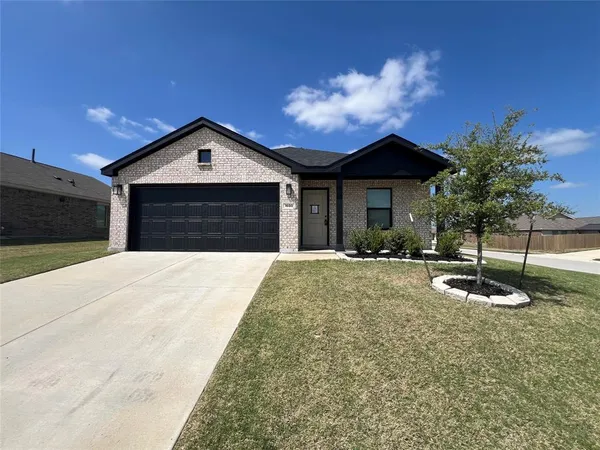 $2,295 | 1650 Woodbrook Drive, Hutchins, TX 75141