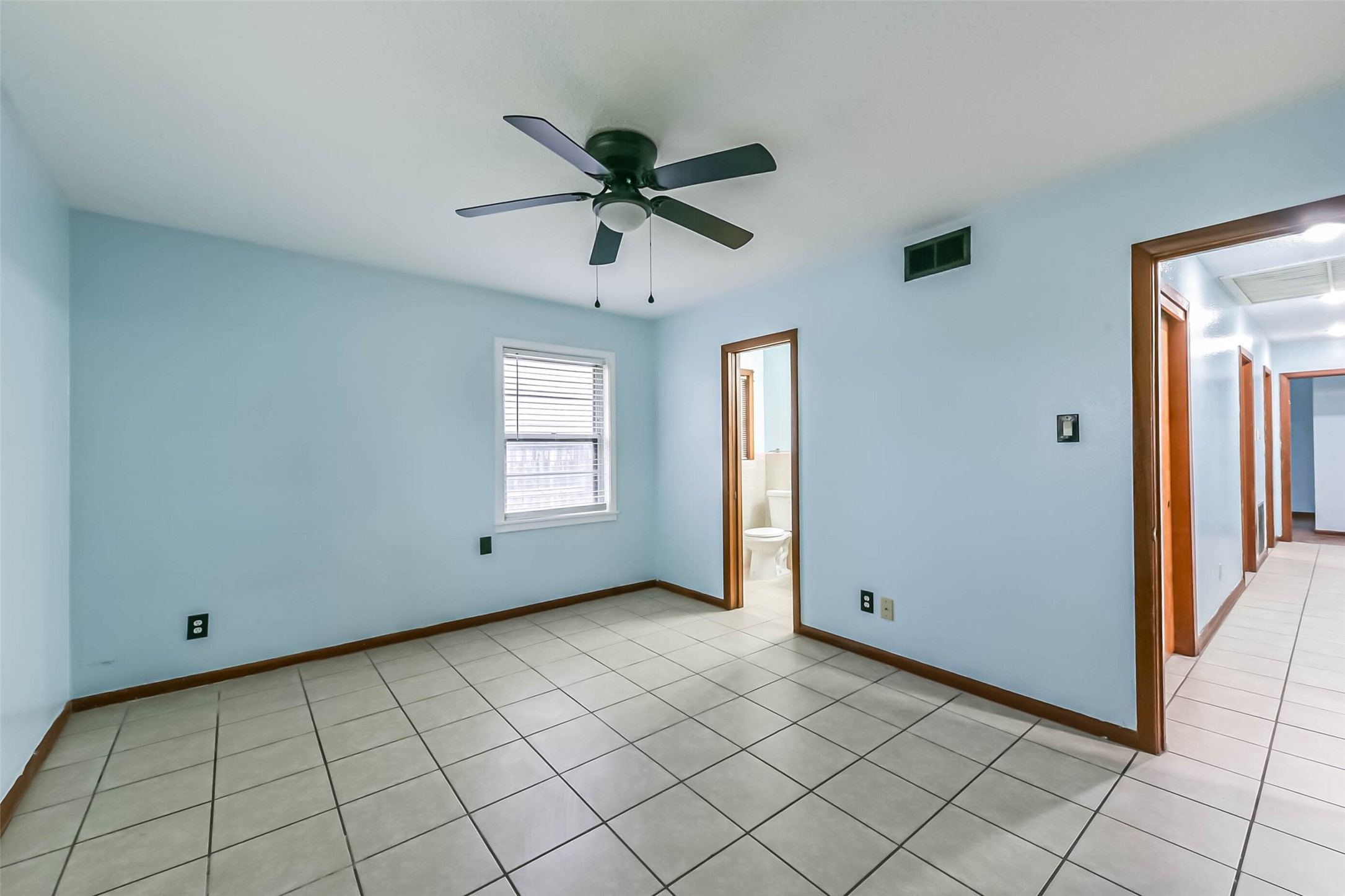 705 Dunwick Lane Pasadena, TX 77502 - Photo 23 of 36