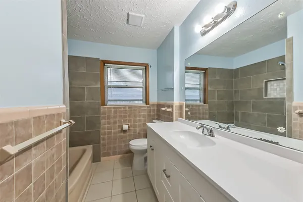 $1,800 | 705 Dunwick Lane, Pasadena, TX 77502