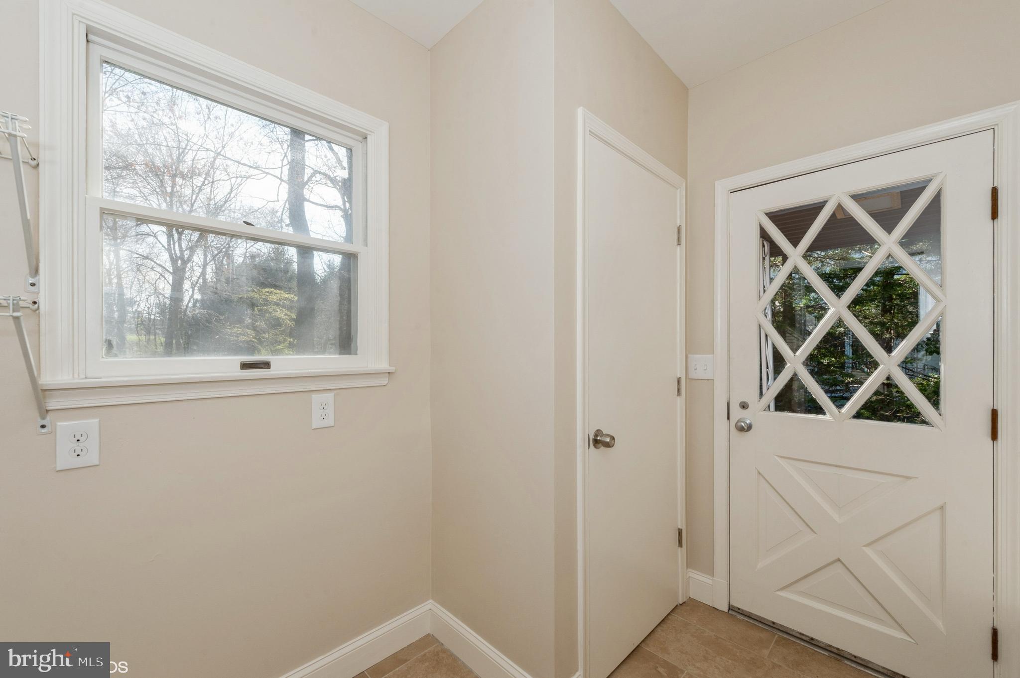 7804 Crossland Road Baltimore, MD 21208 - Photo 20 of 50 Gallery Image 20