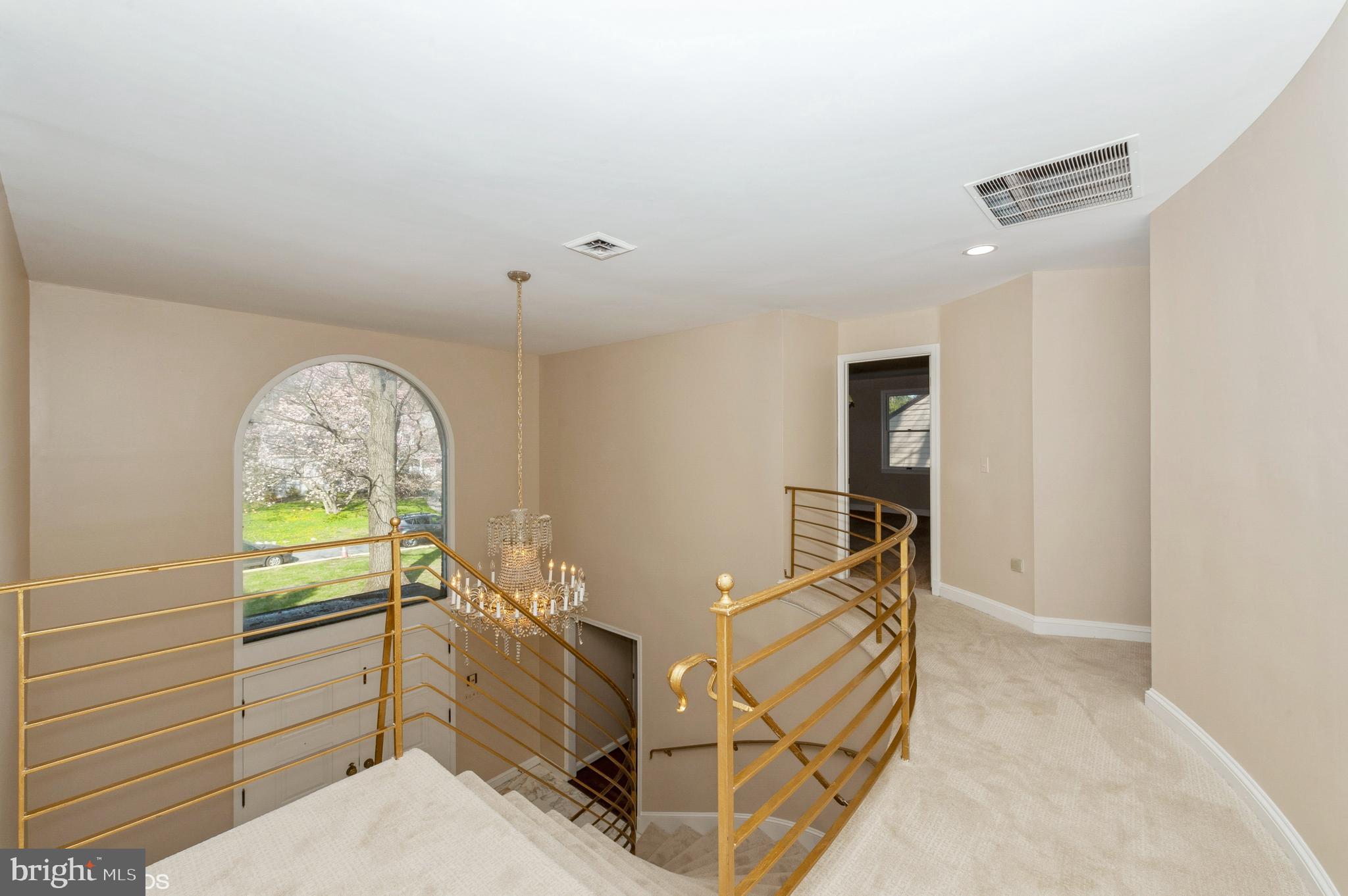 7804 Crossland Road Baltimore, MD 21208 - Photo 21 of 50 Gallery Image 21